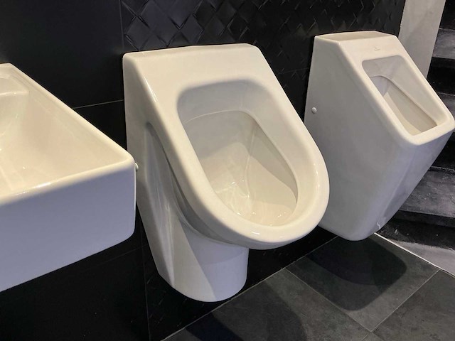 Villeroy & boch omnia architectura afzuigurinoir - afbeelding 3 van  4