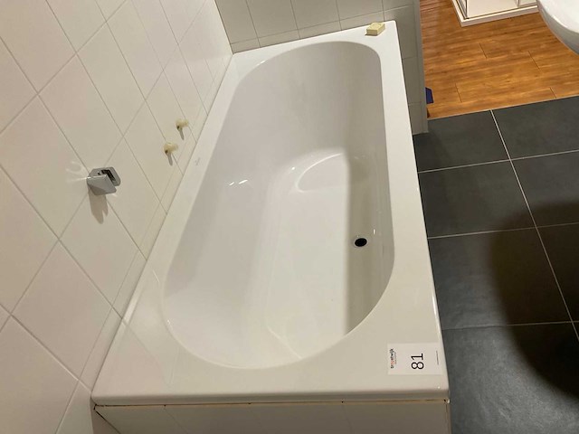 Villeroy & boch o.novo ligbad - afbeelding 2 van  3