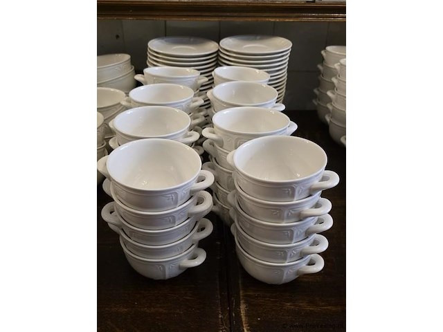 Villeroy & boch soepkop met schotel uit de cortina collectie - 40 setjes - afbeelding 1 van  2