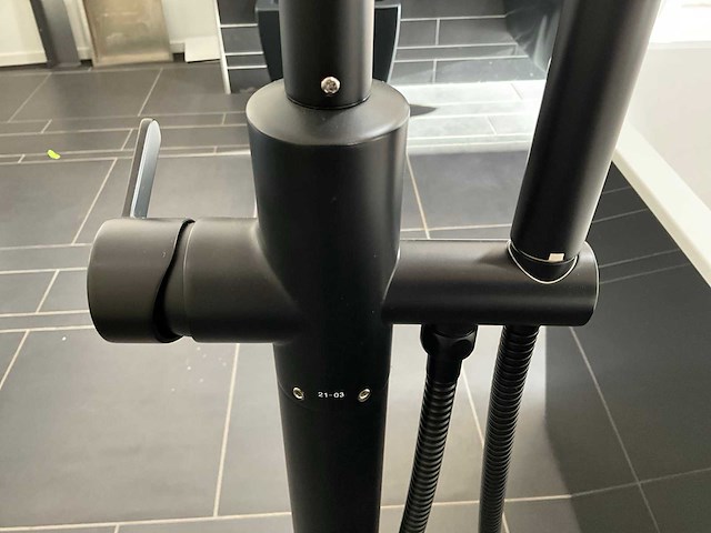 Villeroy & boch squaro edge vrijstaande bad - afbeelding 2 van  11