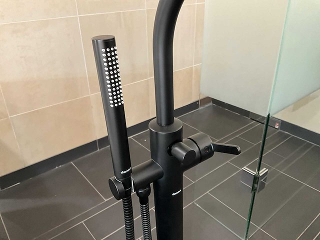 Villeroy & boch squaro edge vrijstaande bad - afbeelding 9 van  11