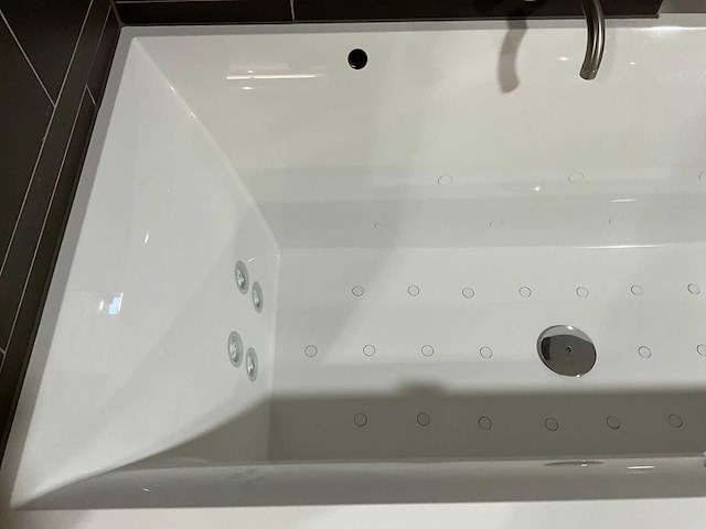 Villeroy & boch squaro whirlpool - afbeelding 4 van  6