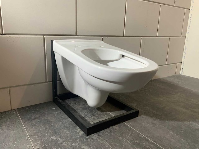Villeroy & boch toilet - afbeelding 1 van  4