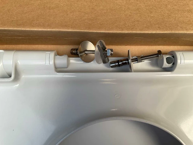 Villeroy & boch toiletzitting - afbeelding 3 van  3