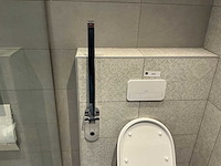 Villeroy & boch vicare vita mindervalide toiletopstelling - afbeelding 7 van  8