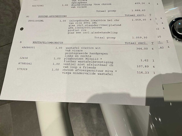 Villeroy & boch vicare zorg wastafel - afbeelding 6 van  7