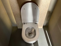 Villeroy & boch viclean douche/toiletcombinatie - afbeelding 9 van  14