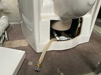 Villeroy & boch viclean i-100 douche-wc white alpin ceramicplus - afbeelding 10 van  10