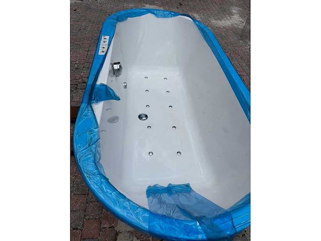 Villeroy en boch - villeroy en boch massagebad - nieuw - afbeelding 1 van  15
