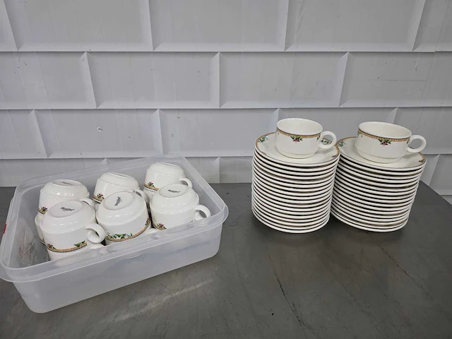 Villeroy&boch - 35 x schotel en 14 x kopje - afbeelding 1 van  6