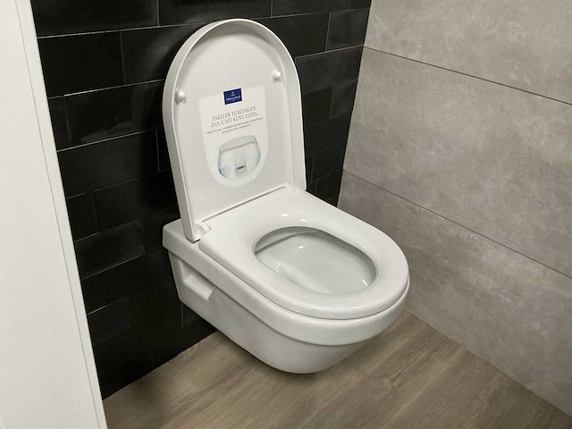 Villeroy&boch architectura direct flush wandcloset - afbeelding 1 van  5