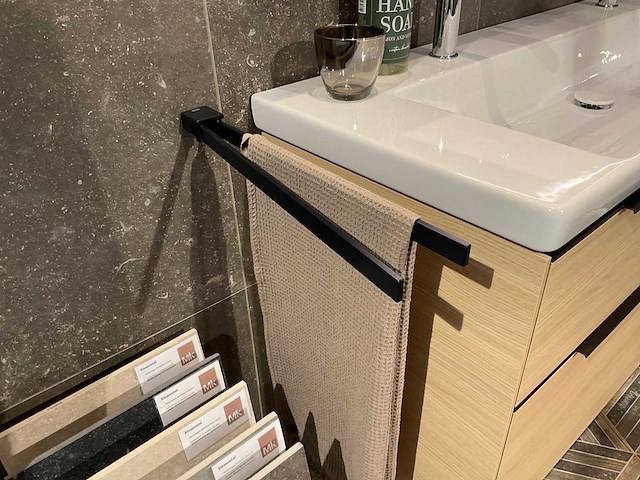 Villeroy&boch badmeubelset - afbeelding 2 van  11