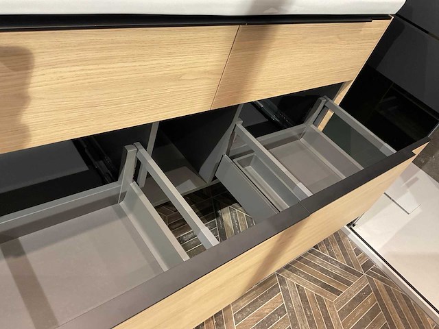 Villeroy&boch badmeubelset - afbeelding 8 van  11