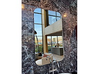 Villeroy&boch burgundy badmeubel met wandkasten en waskommen - afbeelding 3 van  16