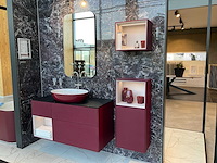 Villeroy&boch burgundy badmeubel met wandkasten en waskommen - afbeelding 9 van  16