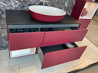 Villeroy&boch burgundy badmeubel met wandkasten en waskommen - afbeelding 12 van  16