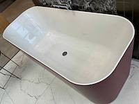 Villeroy&boch burgundy vrijstaand bad - afbeelding 5 van  6