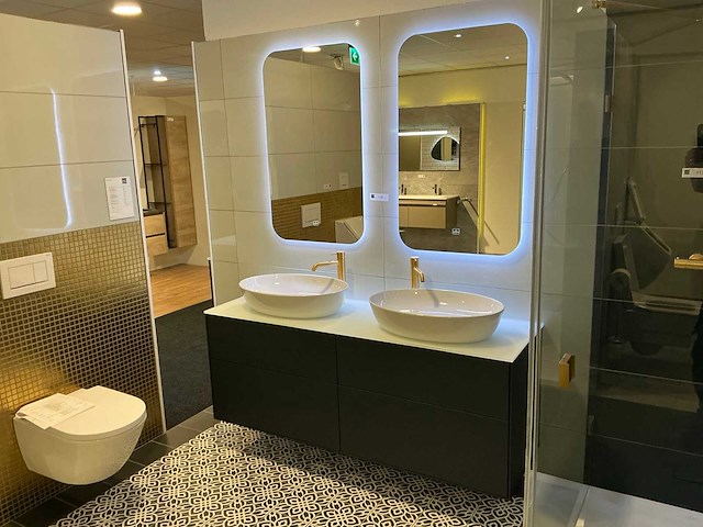 Villeroy&boch finion wastafelopstelling - afbeelding 1 van  14