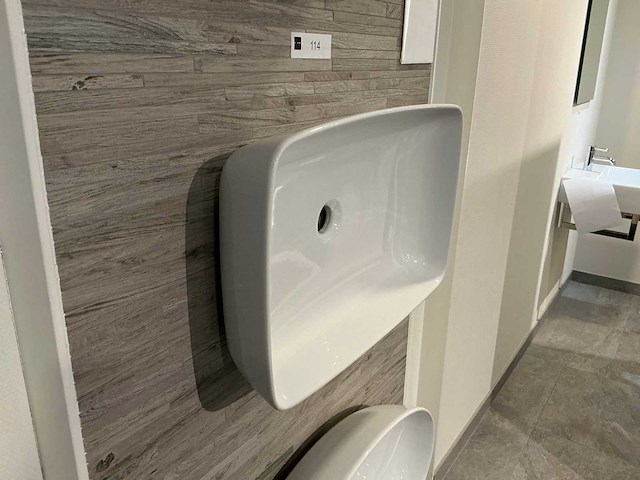 Villeroy&boch opbouw wastafel (4x) - afbeelding 3 van  6