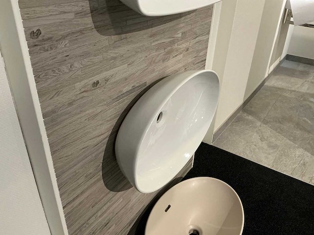 Villeroy&boch opbouw wastafel (4x) - afbeelding 4 van  6