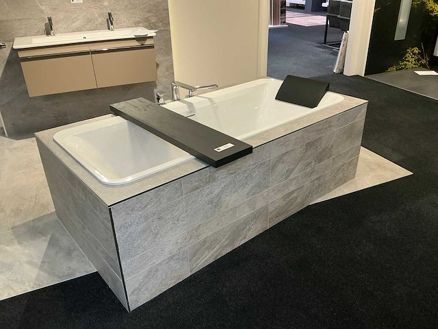 Villeroy&boch squaro edge 12 180x80cm douchebad - afbeelding 1 van  7