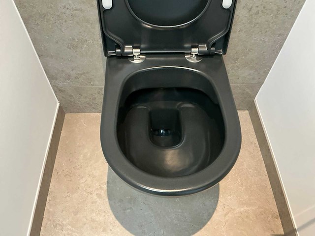 Villeroy&boch subway direct flush toilet - afbeelding 2 van  4