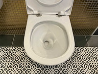 Villeroy&boch subway wandcloset en urinoir - afbeelding 7 van  9