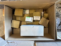 Viltstroken schuifdeurrails en bevestigingsmaterialen - afbeelding 7 van  9