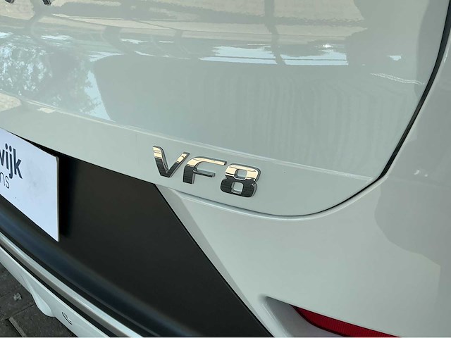 Vinfast vf8 plus awd | elektrisch | 2023 | 408 pk | awd | 1.600 km | marge auto - afbeelding 6 van  26