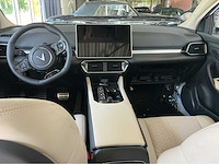Vinfast vf8 plus awd | elektrisch | 2023 | 408 pk | awd | 1.600 km | marge auto - afbeelding 10 van  26