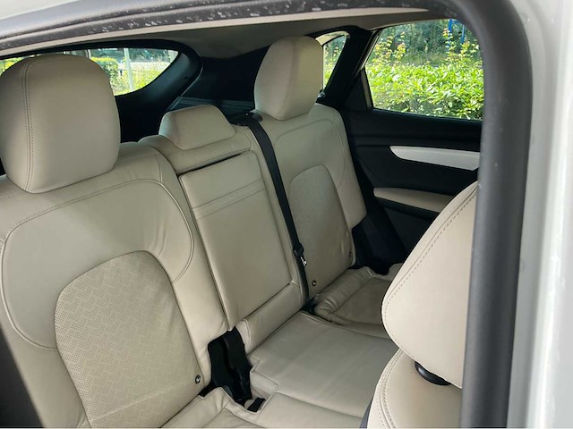 Vinfast vf8 plus awd | elektrisch | 2023 | 408 pk | awd | 1.600 km | marge auto - afbeelding 13 van  26