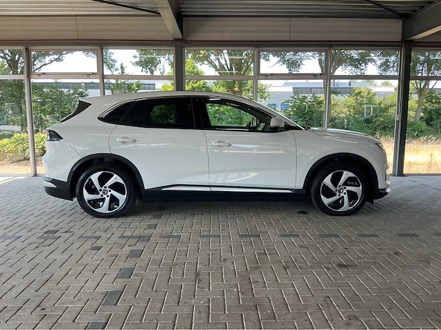 Vinfast vf8 plus awd | elektrisch | 2023 | 408 pk | awd | 1.600 km | marge auto - afbeelding 21 van  26