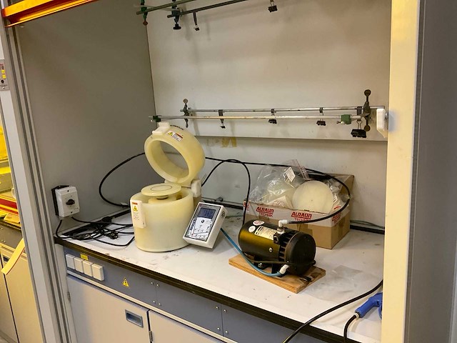 Vinitex trl-108 zuurkast - afbeelding 11 van  16