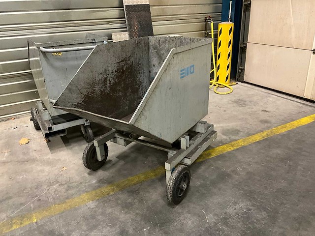 Vink lisse kiepcontainers (2x) - afbeelding 1 van  7