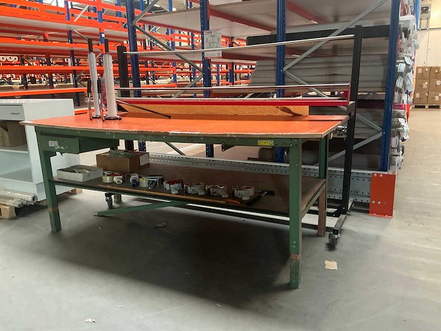 Vink lisse stalen werktafel met legro mobiele rolcutter - afbeelding 1 van  10