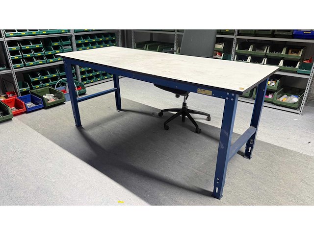 Vink lisse werkbank met bureaustoel - afbeelding 3 van  9