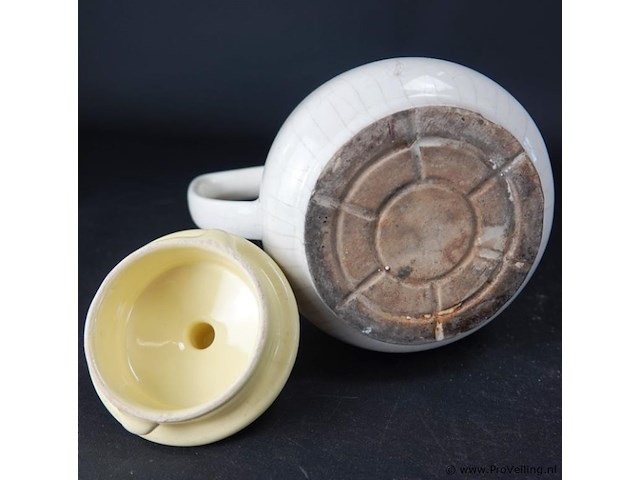 Vintage aardewerk koffiepot - afbeelding 4 van  5