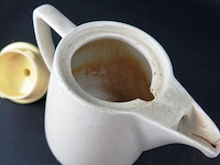 Vintage aardewerk koffiepot - afbeelding 5 van  5