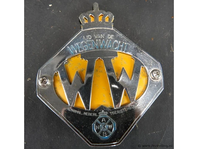 Vintage anwb wegenwacht grille-embleem (schildje) uit de 20e eeuw, bedoeld om vroeger op de voorzijde (grille) van een auto te bevestigen - afbeelding 2 van  5