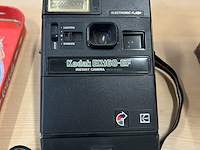 Vintage artikelen w.o. camera, wegwerkers lamp kodak, sacre, coca-cola - afbeelding 4 van  6