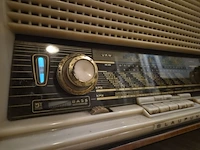 Vintage blaupunkt tafelradio – jaren 50 – werkend - afbeelding 2 van  10
