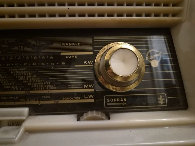Vintage blaupunkt tafelradio – jaren 50 – werkend - afbeelding 5 van  10