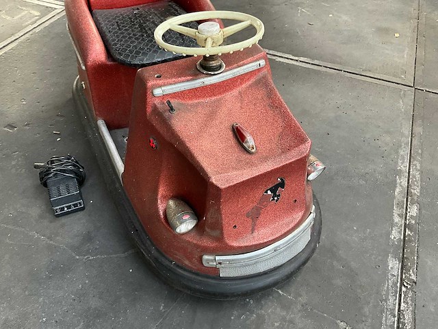 Vintage botsauto - afbeelding 4 van  7