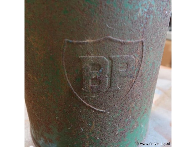 Vintage bp/pielkenrood metalen olie- of petroleumkan - afbeelding 2 van  6