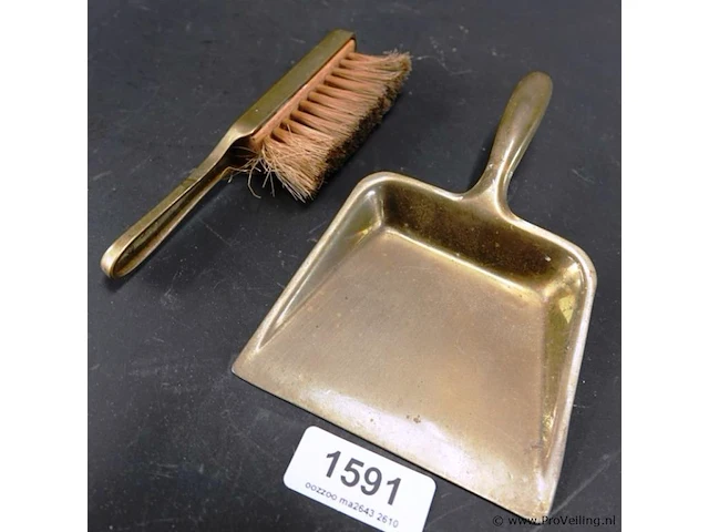 Vintage brons/messing schuier met borstel - afbeelding 2 van  5