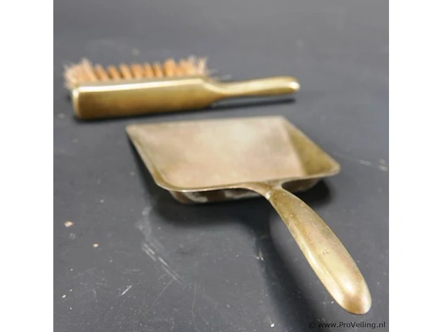Vintage brons/messing schuier met borstel - afbeelding 3 van  5
