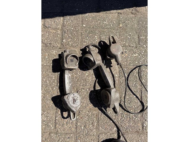 Vintage bunkertelefoon (2x) - afbeelding 5 van  6