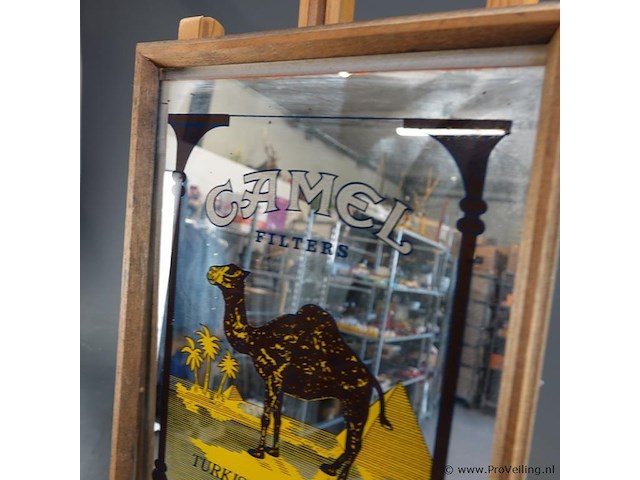 Vintage camel sigarettenreclamespiegel met houten frame - afbeelding 3 van  5