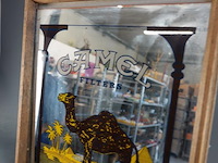 Vintage camel sigarettenreclamespiegel met houten frame - afbeelding 3 van  5