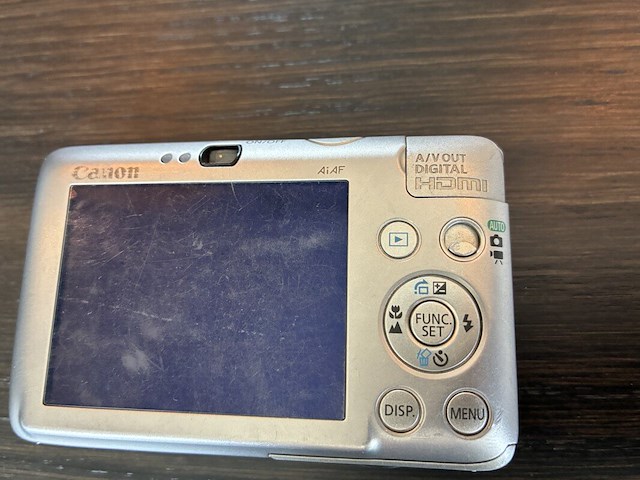 Vintage digitaal camera, canon, canon digital ixus 100 is, grijs / chroom, 2009 - afbeelding 5 van  7
